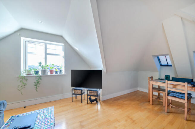 1421399-8-69a5995...