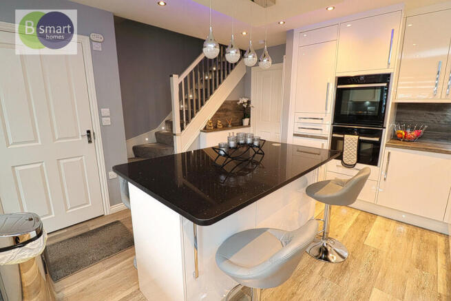 2 bed Semi-Detached for sale Image 4