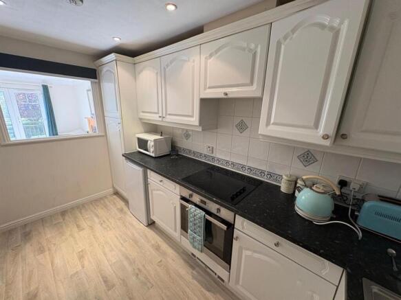 Kitchen.jpg