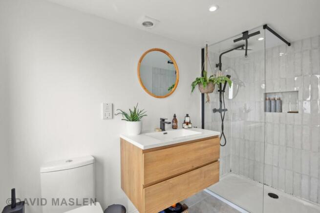 Bathroom (7).jpg
