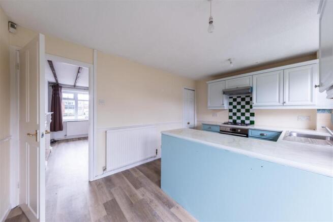 19 Hewitt Grove-002.jpg