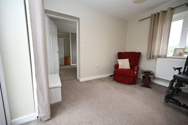 3 bed Semi-Detached Bungalow for sale Image 9