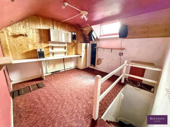 3 bed Terraced for sale Image 10