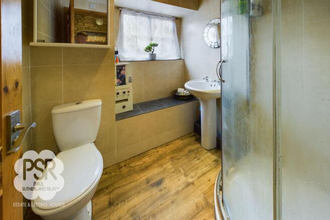 Shower Room/ WC