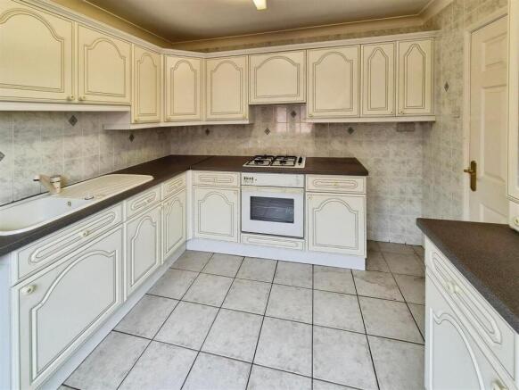 Dee Close, Sandbach photo 4