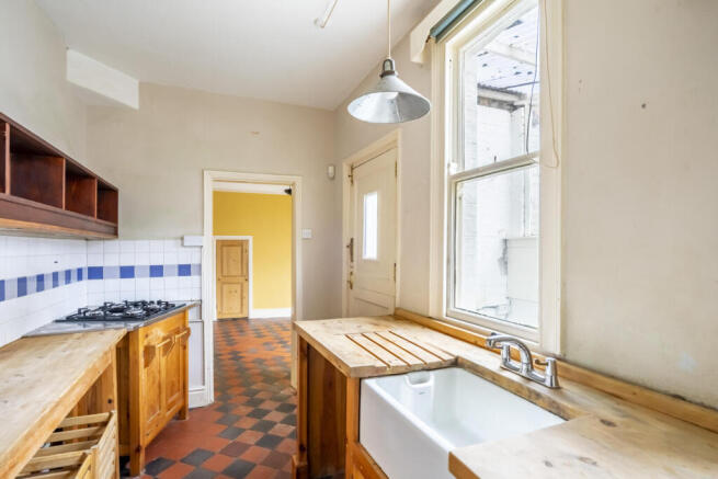 2 bed Terraced for sale Image 8