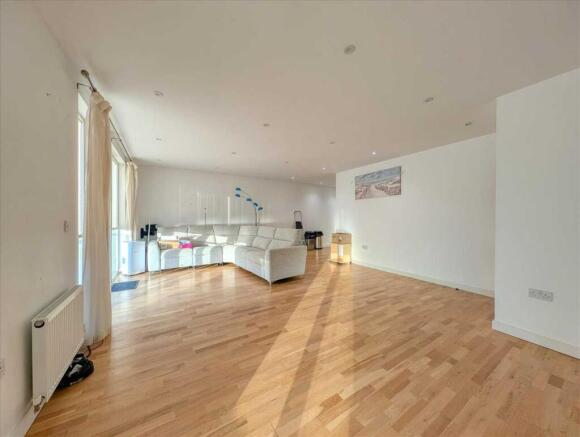 Open Plan Lounge /