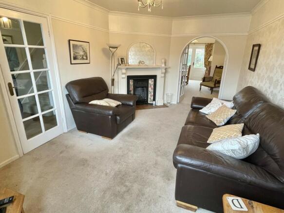 LOUNGE 1