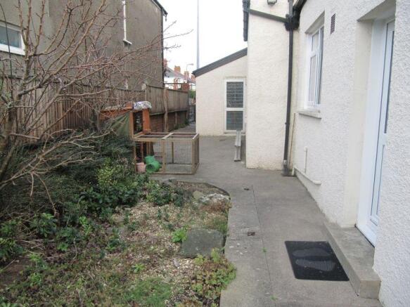 Photo 16