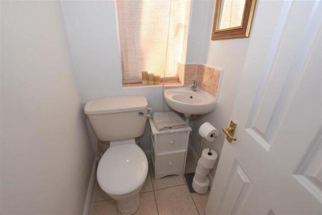Additional First Floor WC.jpg