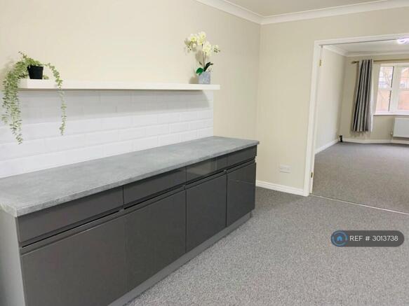4 bed Detached to rent Image 12