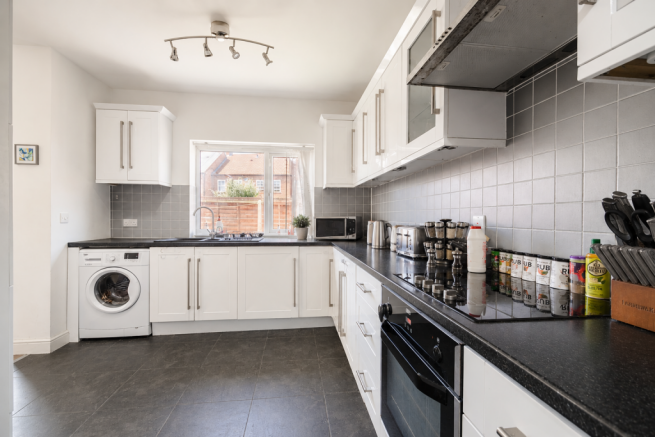 3 bed Semi-Detached for sale Image 7