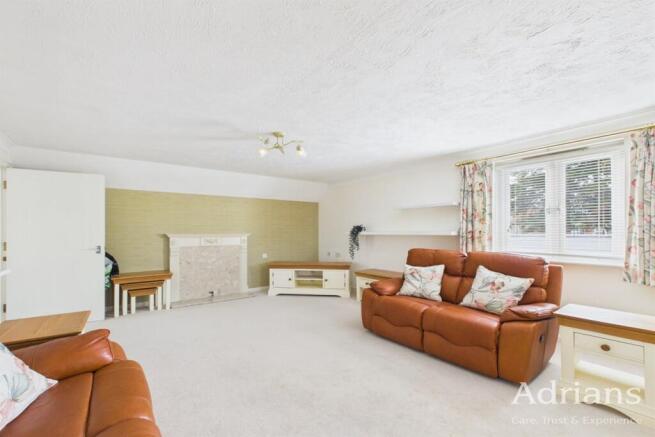 Spalding Court, Chelmsford, CM1 2UZ photo 4