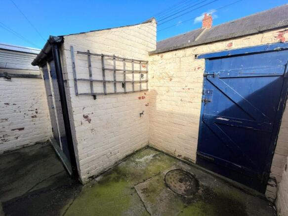 REAR COURTYARD