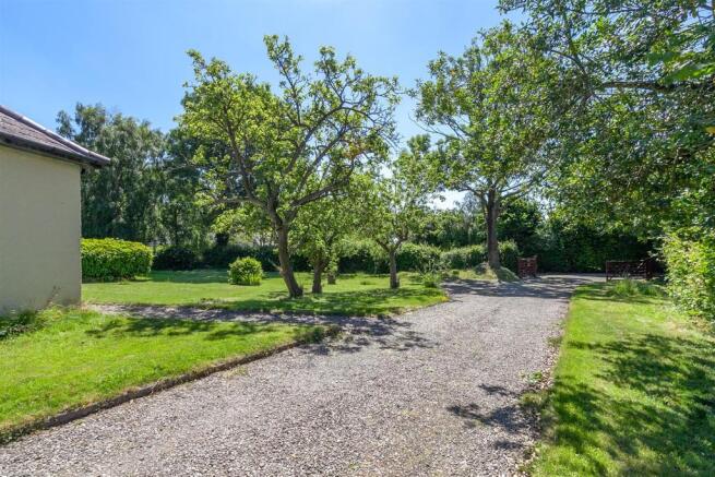 Driveway and Garden.jpg