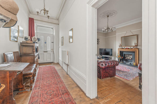 5 bed Terraced for sale Image 9