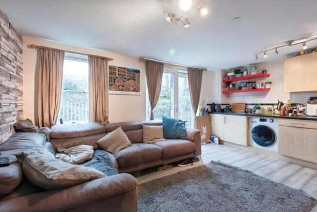 Lounge/Kitchen