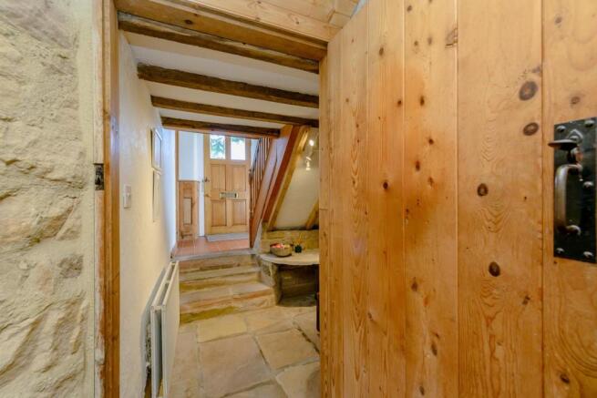 8359507-interior02-800.jpg