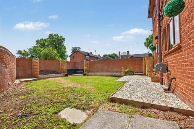 4 bed Detached for sale Image 12