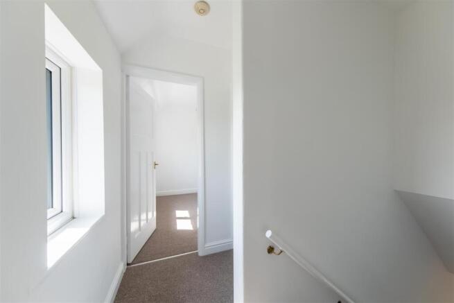 4 Whalley Drive-020.jpg