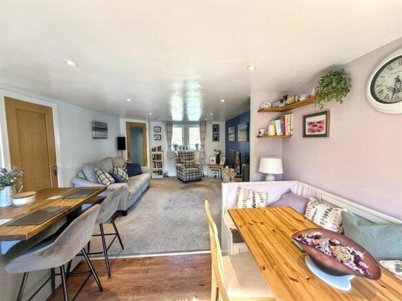 3 bed Detached for sale Image 6