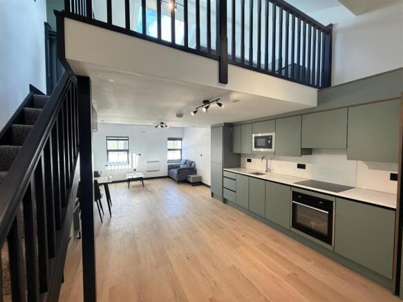 apt 11.JPG