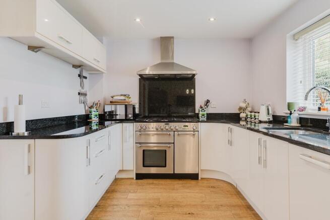 18 Isemill Road, Burton Latimer (22 of 33).jpg