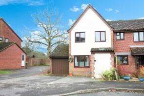 5, Oak Apple Close, Horsham RH13 8RU