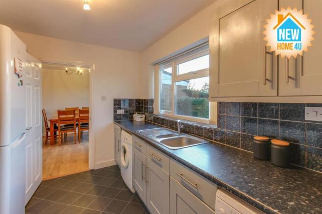 KITCHEN: