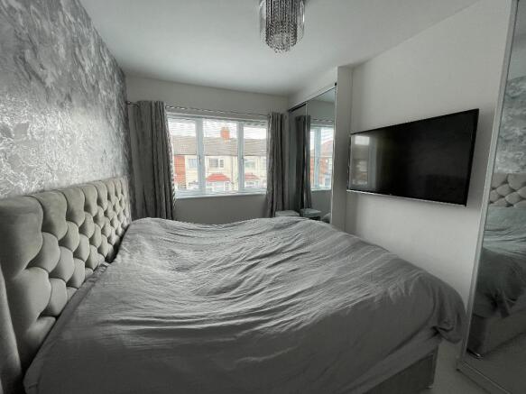 3 bed Terraced for sale Image 10