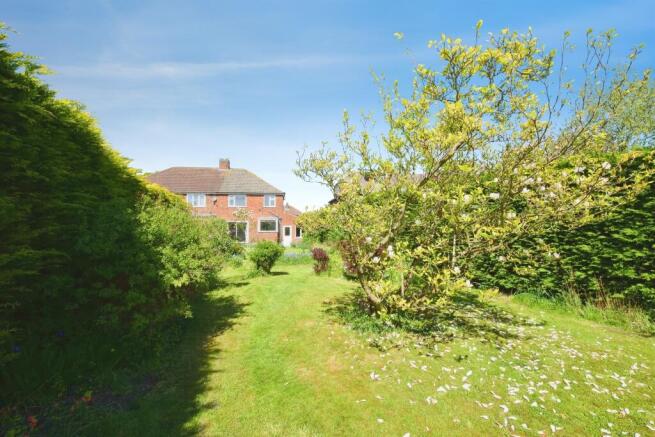 3 bed Semi-Detached for sale Image 11