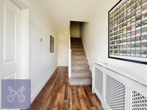 4 bed Semi-Detached for sale Image 7