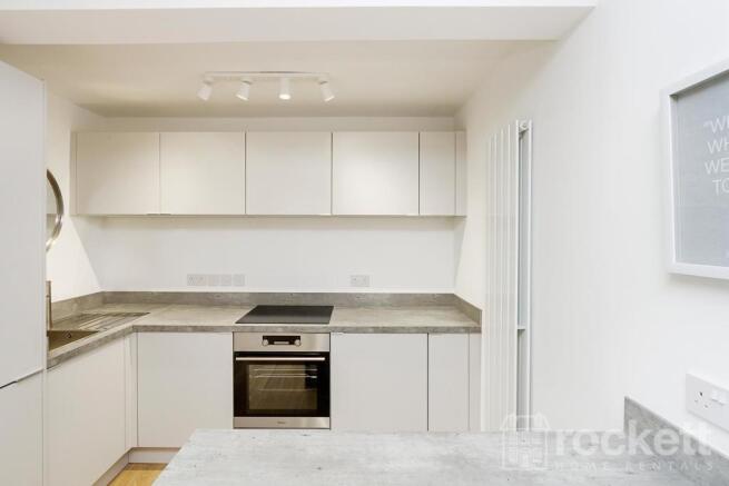 16WoodlandsRd_gwi_5239EW.jpg