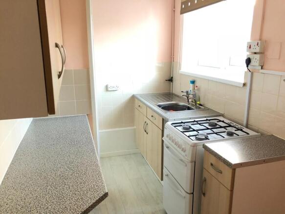 Pritchard Avenue, Wednesfield photo 4