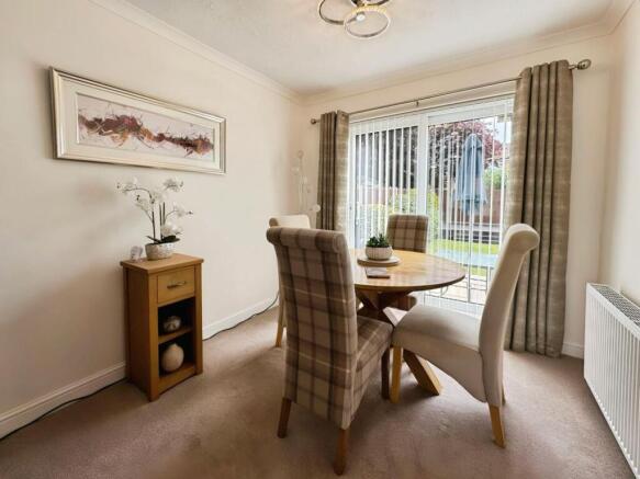 Gorsefield Hey, Wilmslow, SK9 photo 3