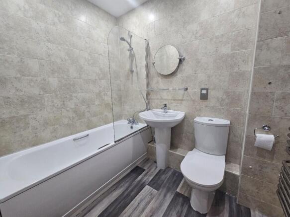 1 bed Apartment to rent Image 5