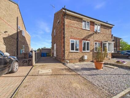 Meadow Lane, Newport, Brough, HU15 2QN