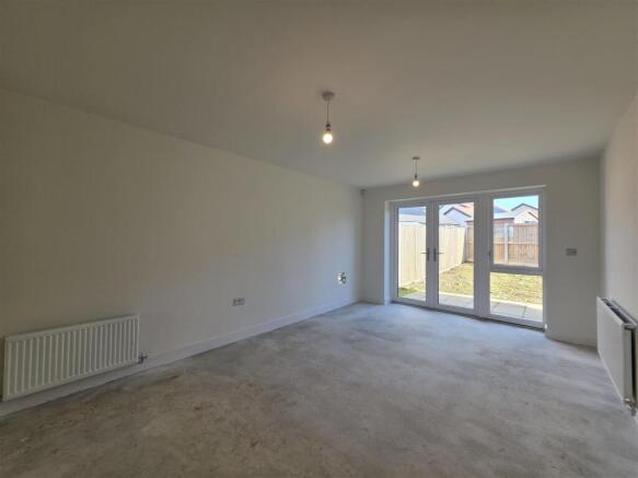 2 bed Semi-Detached Bungalow for sale Image 10