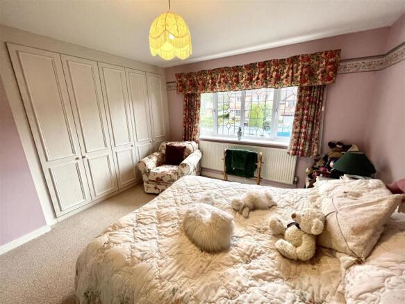 BEDROOM 3