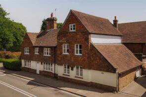 1, Kings Arms Court, Dorking RH5 5BD