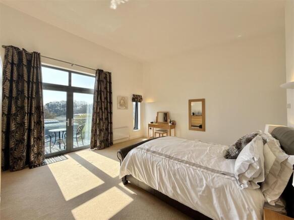Bedroom 1.jpeg