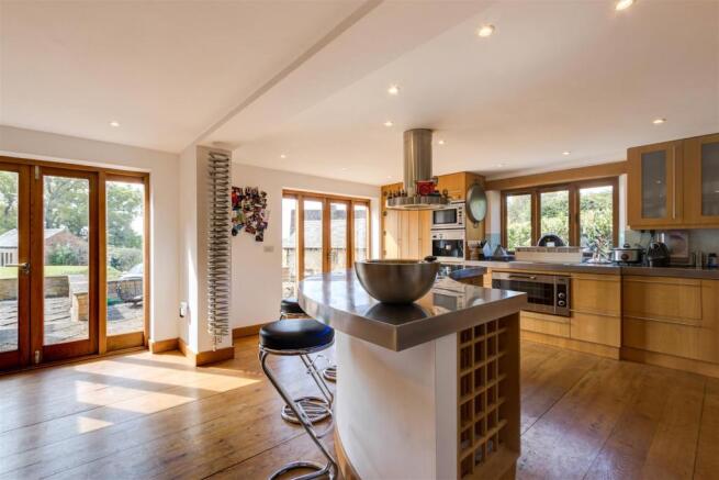 Desmond House-2.jpg