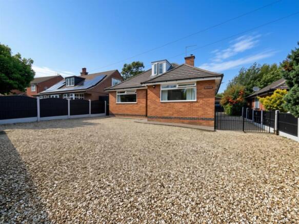 Raymar - front driveway.jpg