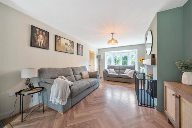 4 bed Detached for sale Image 4