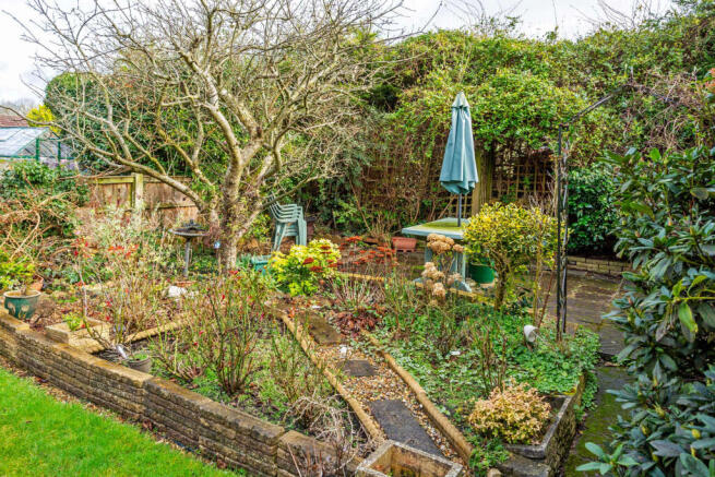 Garden b