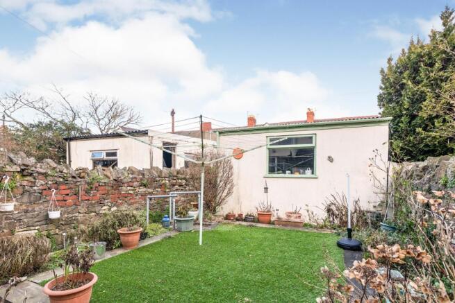 Garden/ Garage