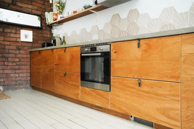 3 bed Terraced for sale Image 10