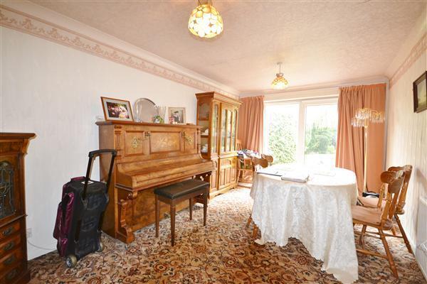 DINING ROOM: