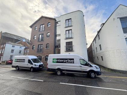 Flat 6, Canute House, Strand Street, Poole BH15 1EJ