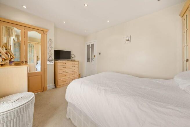 3 bed Detached for sale Image 10